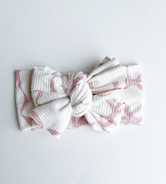 Pink Jumbo Bow SCP Signature Bow