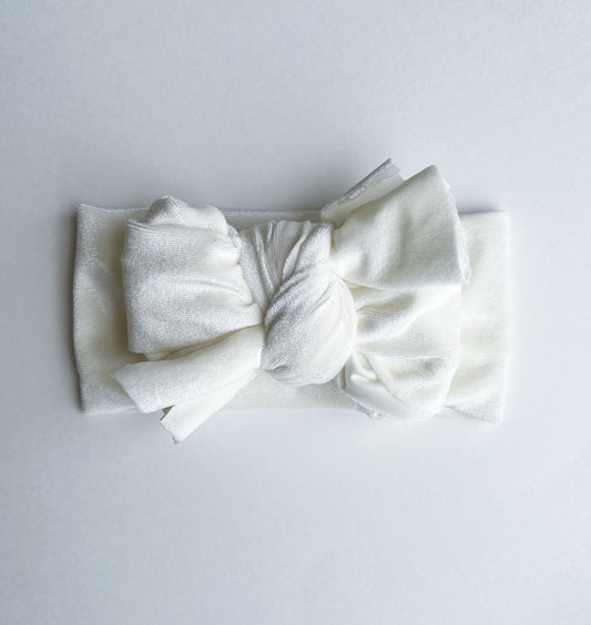Velvet Pearl SCP Signature Bow