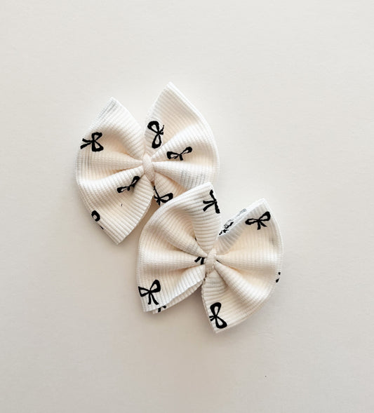 Black & White Bow Piggies